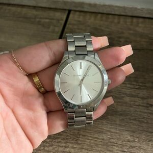 Michael kors authentic watch - good condition